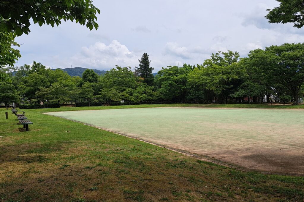 福井県総合グリーンセンターの運動広場
