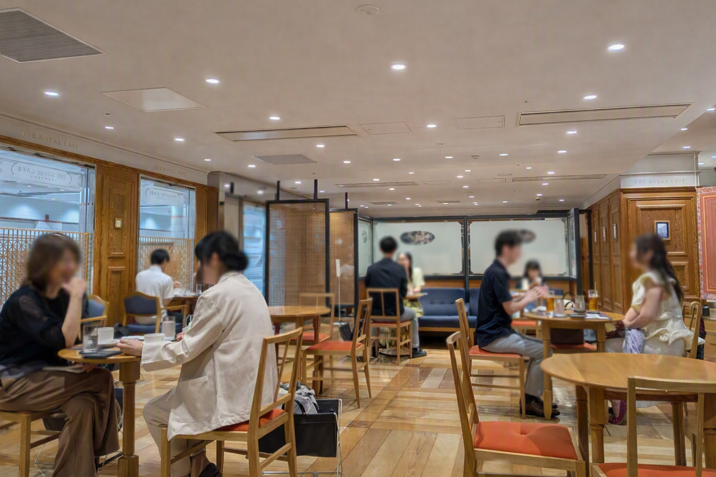 THE ROYAL CAFE YOKOHAMA MONTE ROSAの店内の様子