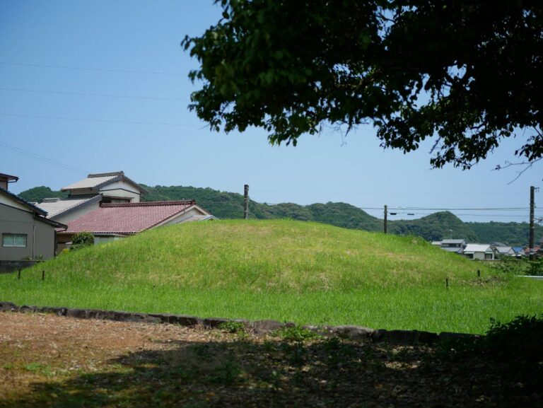 千六百年の記憶が息づく「下里古墳」│和歌山県那智勝浦町