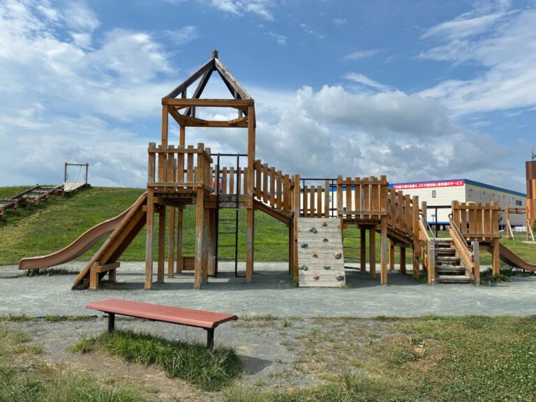 盛岡モチーフの遊具が満載！「盛岡南地区公園」を歩く｜岩手県盛岡市