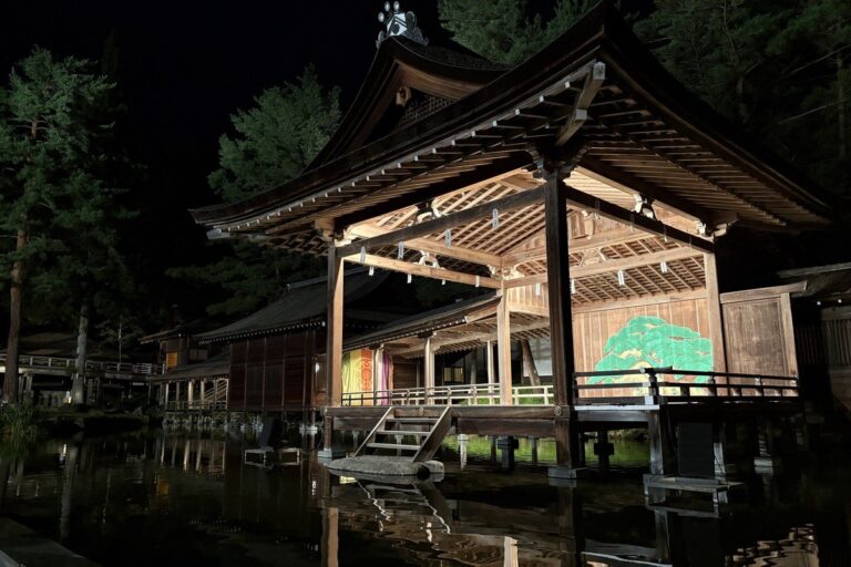年に一度、日常を忘れる夜。身曾岐神社「八ヶ岳薪能」初体験ルポ【山梨県北杜市】