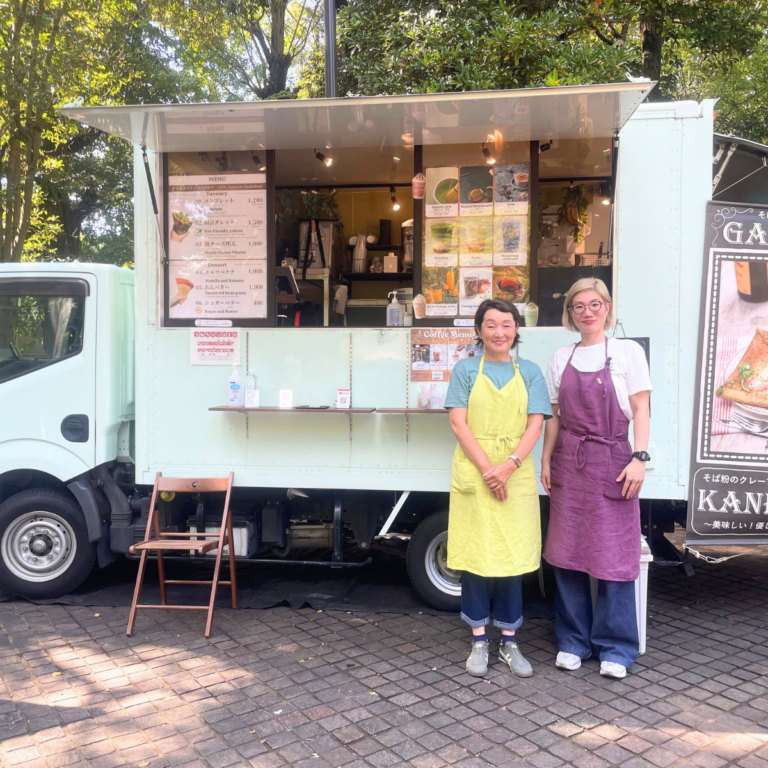 フランス帰りの店主が焼く、フランス人もうなる！そば粉のガレット専門キッチンカーKANPARIS（カンパリ）